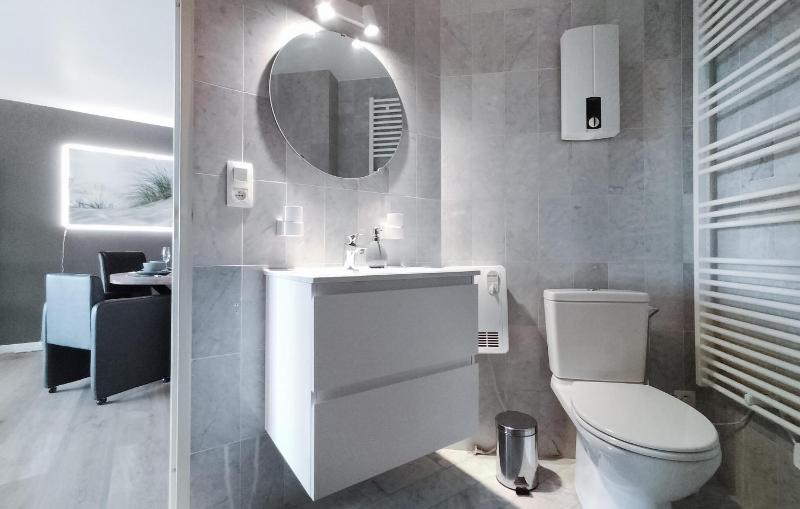 Cozy Apartment In Oostende With Wifi - image 21