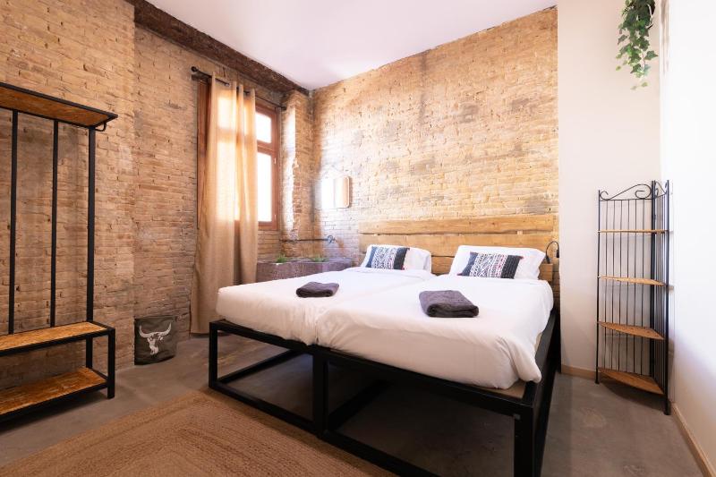Double Room with Private Bathroom image 2