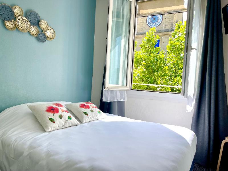 Single Room image 3