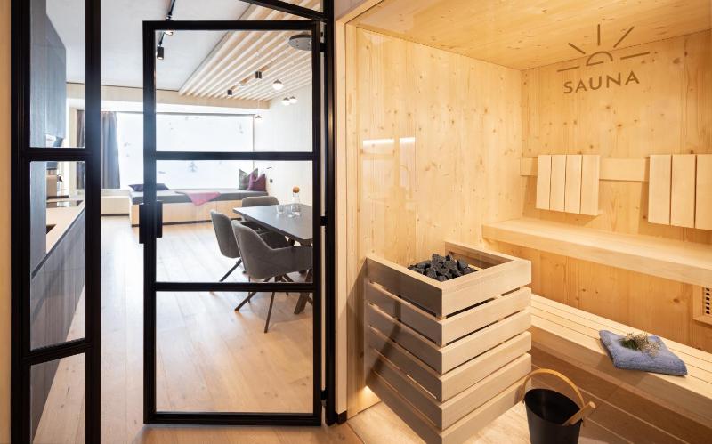 Deluxe Apartment with sauna image 3