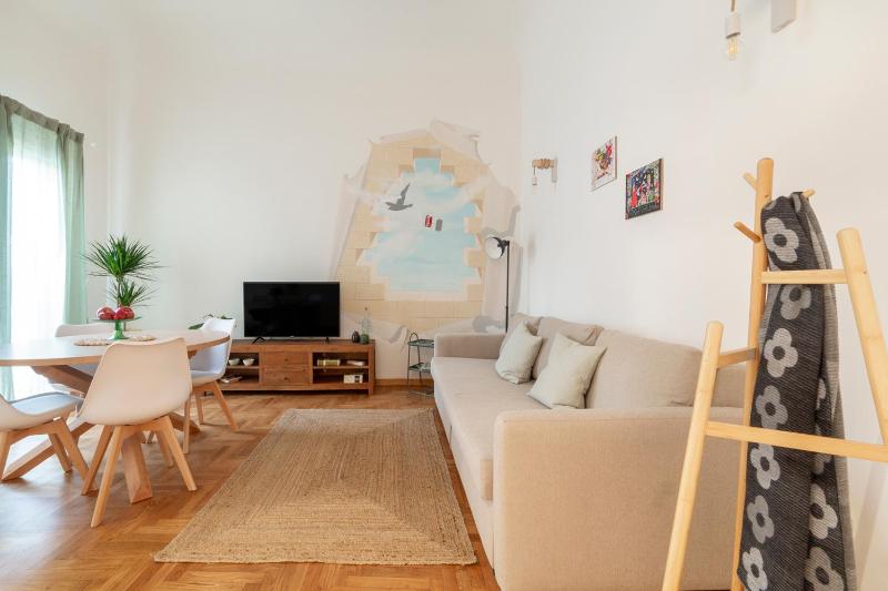 La casa del murales per 6 persone vicino al mercato - image 16