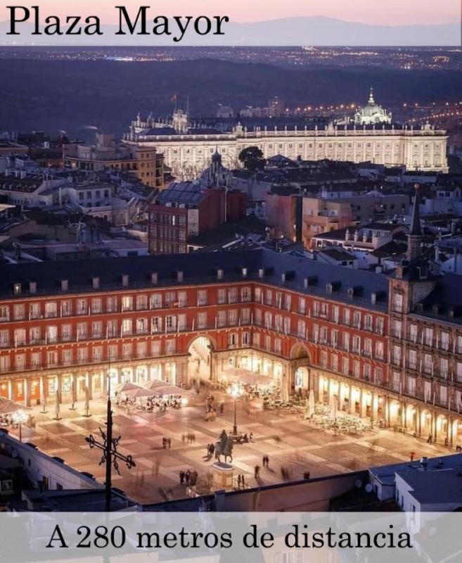 Two-Bedroom Apartment with Balcony (5-6 Adults) image 3