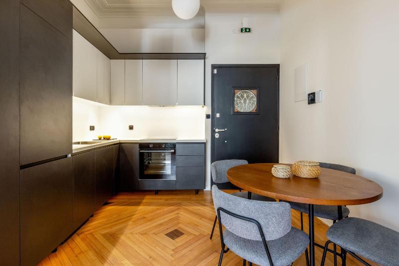 The Met by Zoia Living - image 4