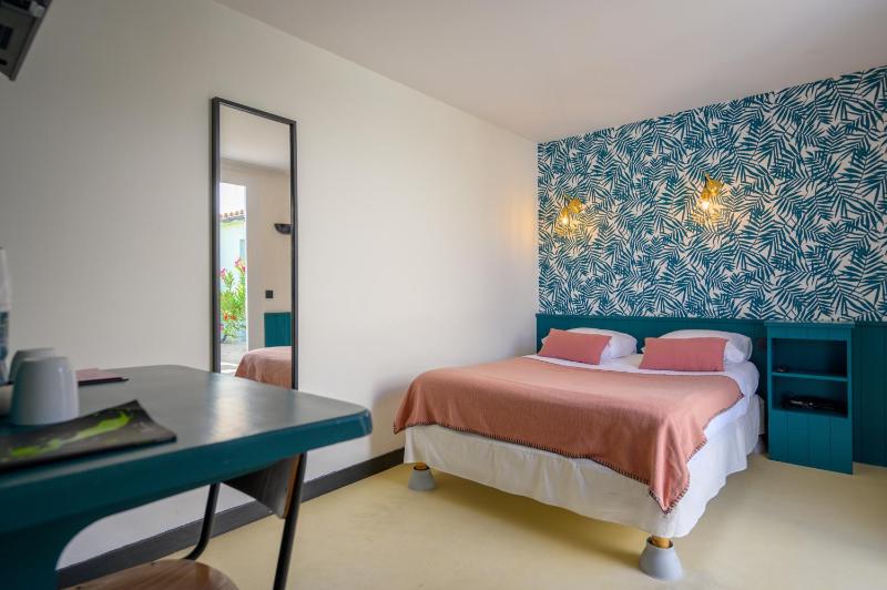 Double Room image 1