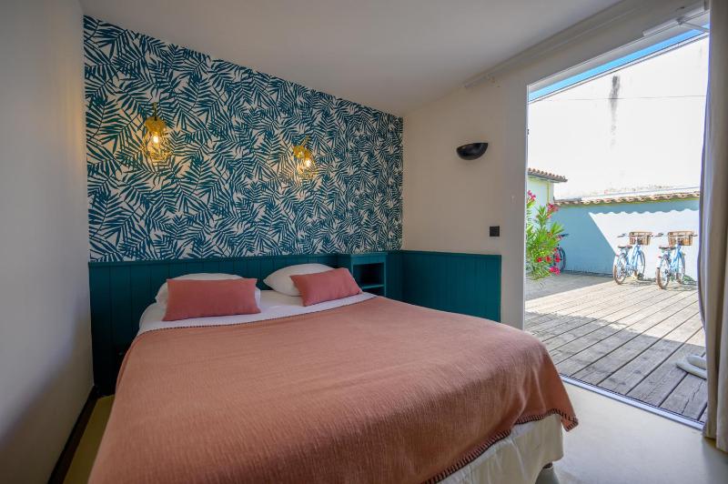 Superior Double Room image 4