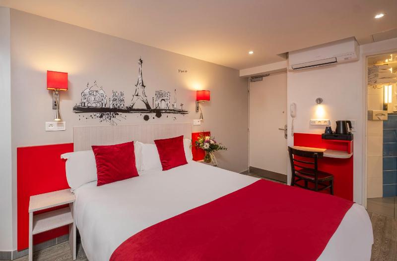 Standard Double or Twin Room image 1