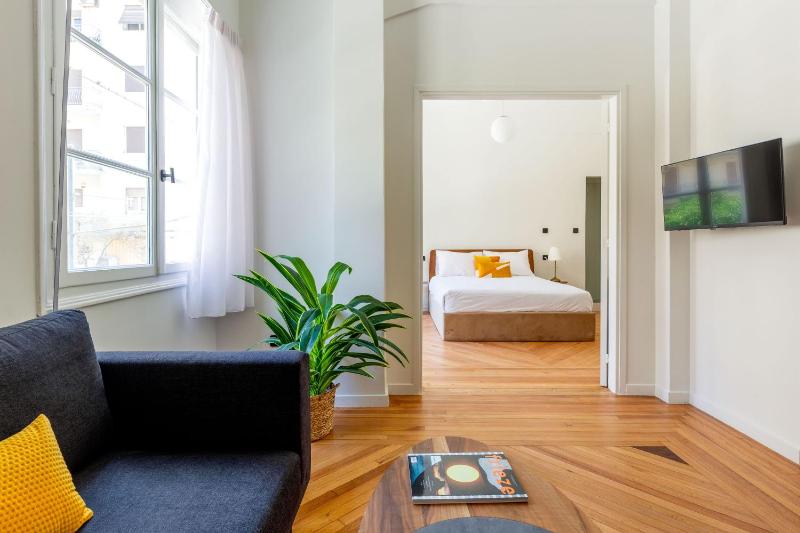 The Met by Zoia Living - image 1