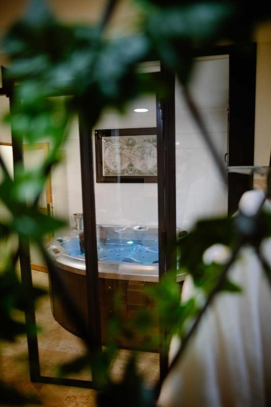 Suite de Diane Jacuzzi - Premiere conciergerie - image 12