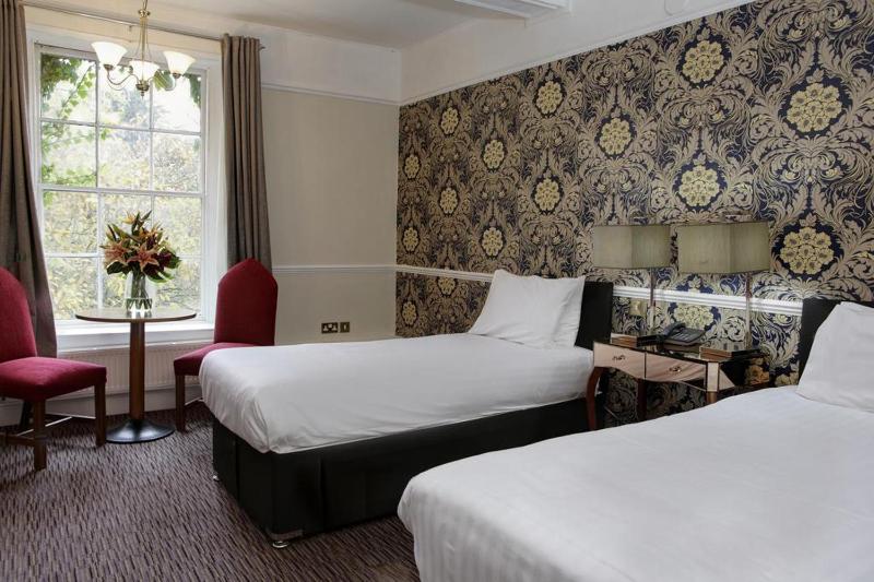 Standard Double Room image 2