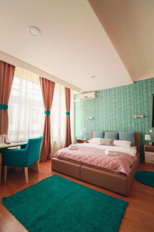 Standard Double Room image 3