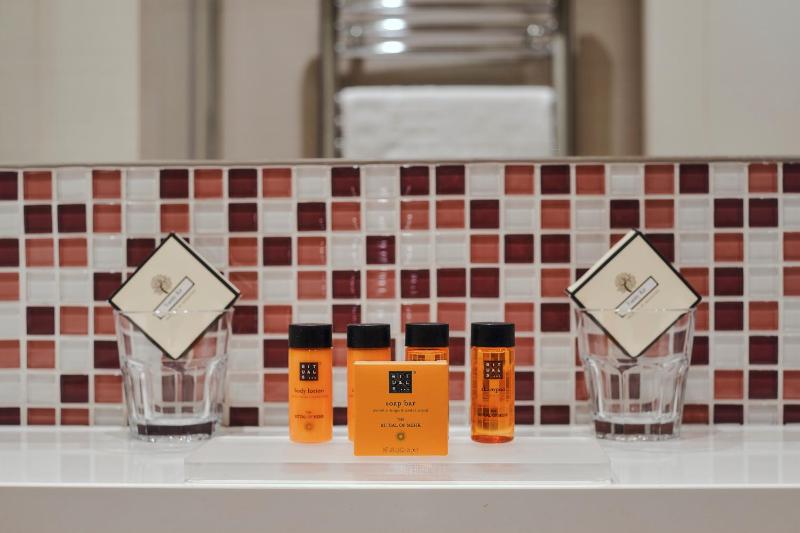 Superior Double Room image 3