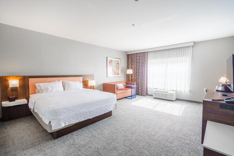 King Room with Sofa Bed and Study - Non-Smoking image 2