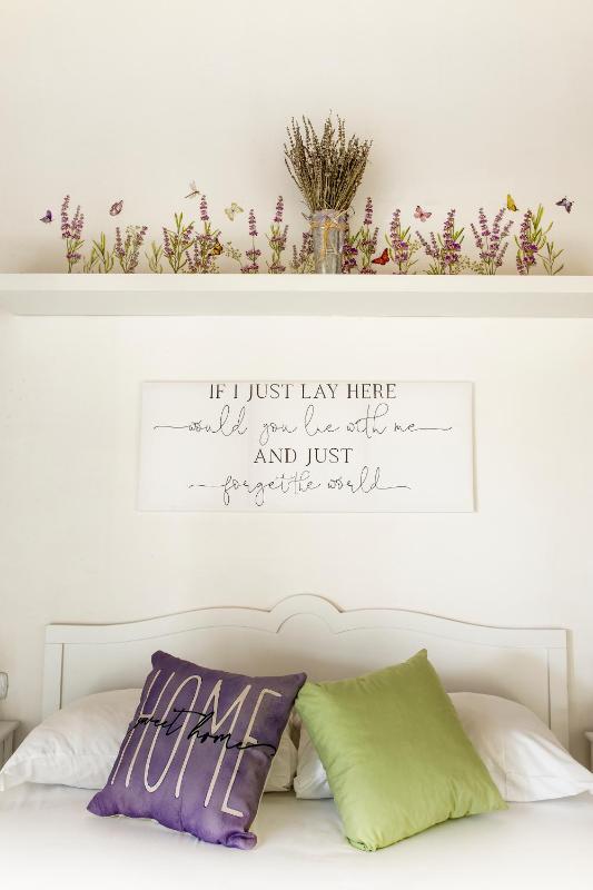 Love Nests by The Bell Tower Lodge - image 5