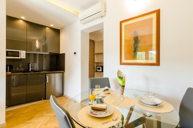 Villa Dolores Apartments - image 14