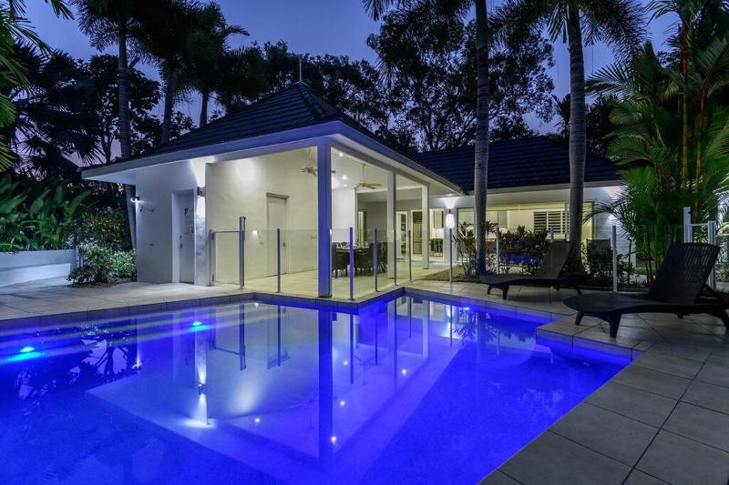 Syreon - 3 Bedroom House Close to the Beach - image 10