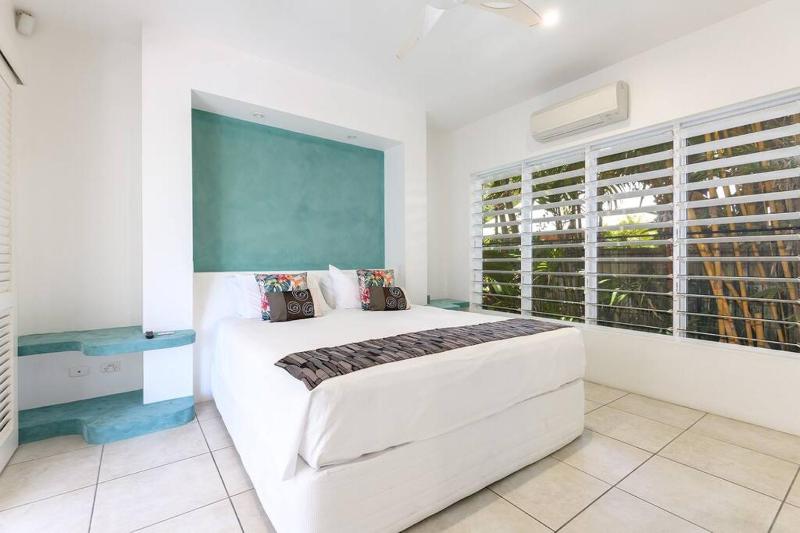Syreon - 3 Bedroom House Close to the Beach - image 15