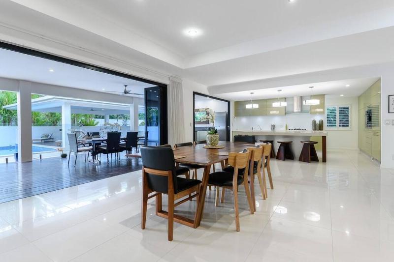 Casa Breeze - 5 Bedrooms Close to Town & Beach - image 24
