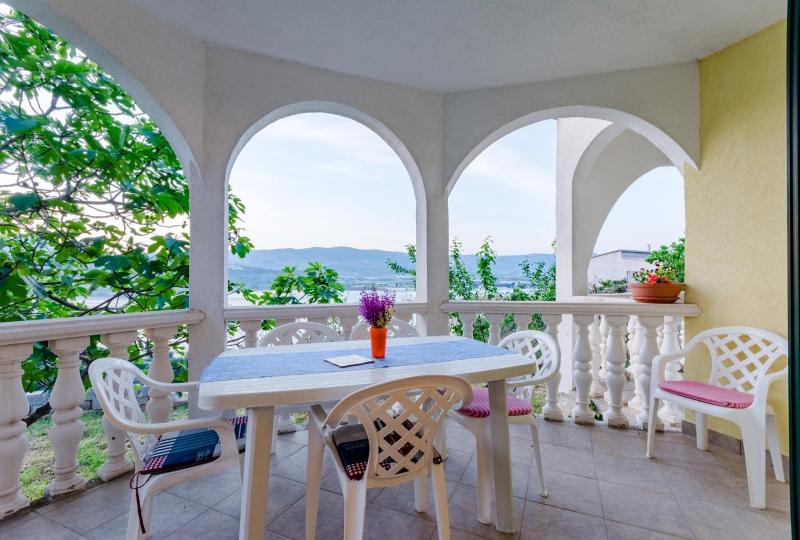 Family-friendly apartments with swimming pool Mastrinka Ciovo - 22372 - image 26