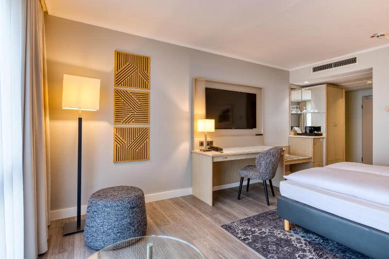 Standard Single Room image 4