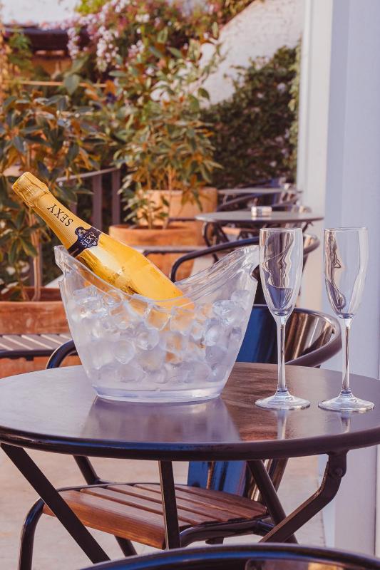 Double Room with Terrace image 2