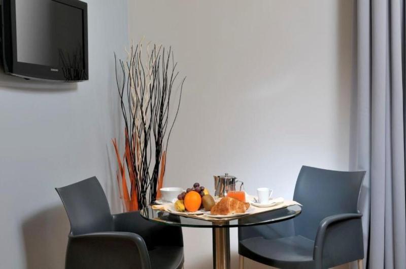 Superior Double Room image 1