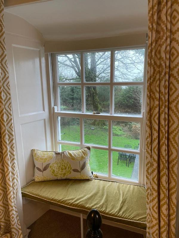 King Room image 2