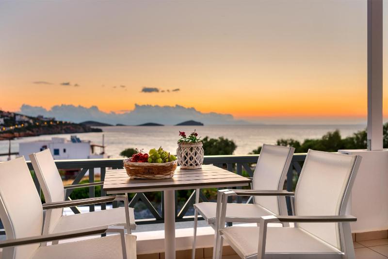 King Suite with Spa Bath image 1