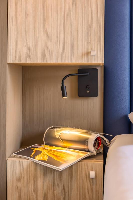 Standard Double Room image 4