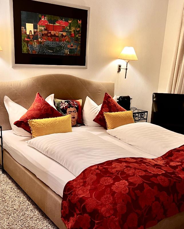 Double Room (1 Adult) image 3