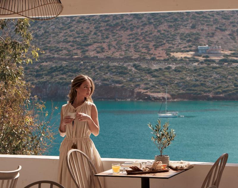 Troulis Apart-Hotel - image 11