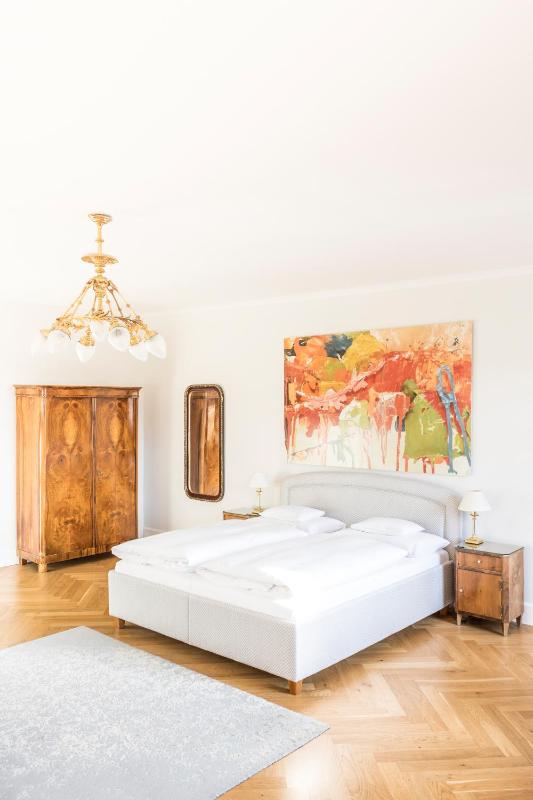 Superior Double Room image 3