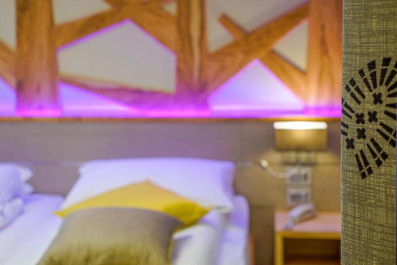 Economy Double or Twin Room image 3