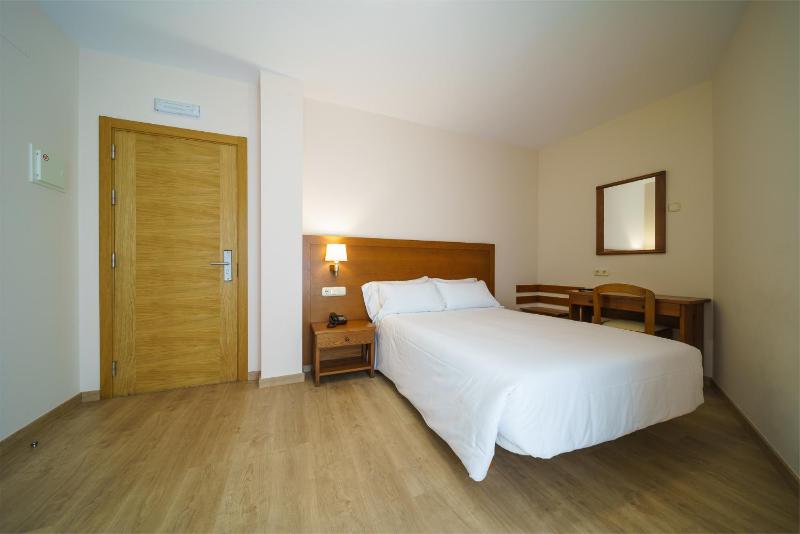 Single Room image 4