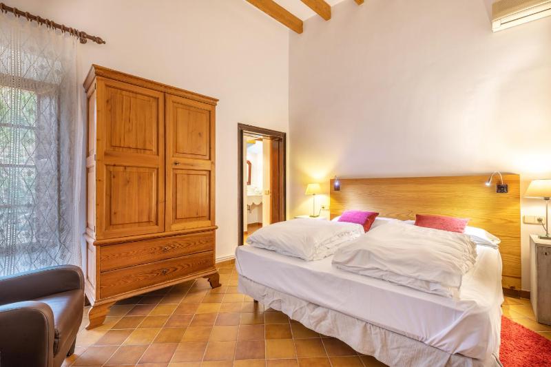 Double Room image 1