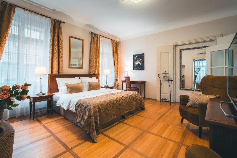 Apartment with Balcony image 1