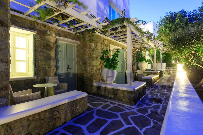 Superior Suite image 2