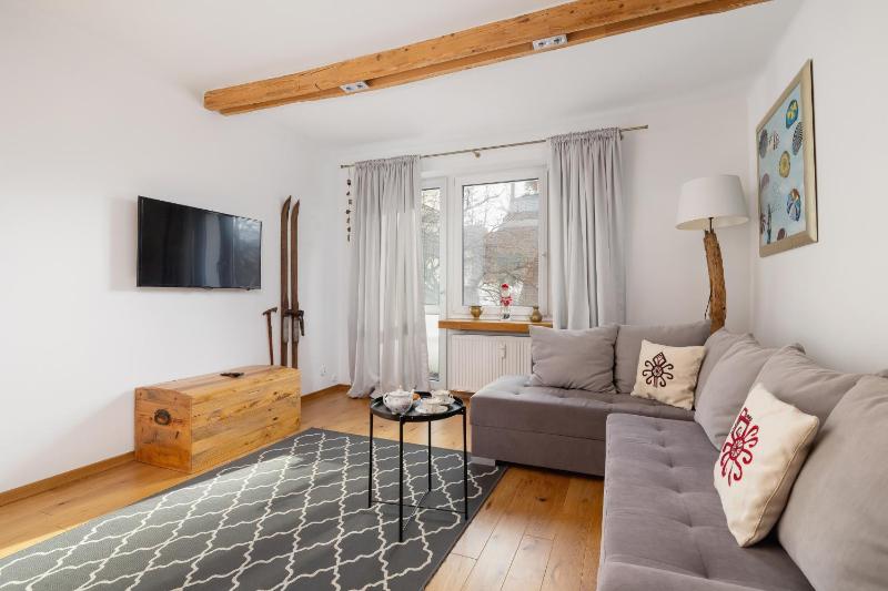 Comfortable Apartment Chramcówki in the Centre of Zakopane by Noclegi Renters - image 23