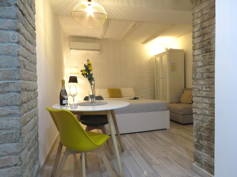 Oberdan Apartment - image 10