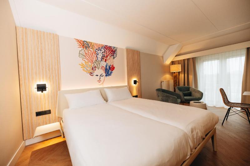 Hotel Room “Standard” Deluxe plus (Pets allowed) image 1