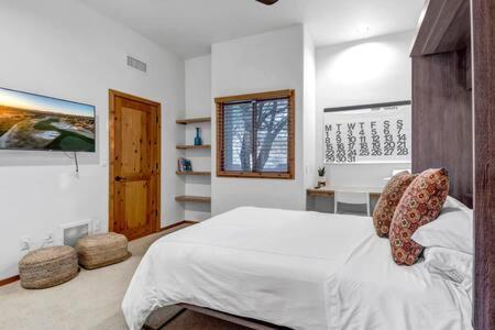 Ultimate Scottsdale Vacation Retreat - image 16