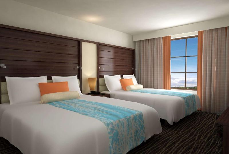 One-Bedroom Queen Suite - Non-Smoking image 4