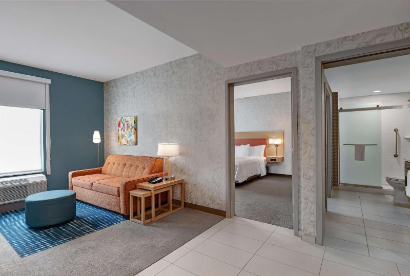 One-Bedroom King Suite - Non-Smoking image 2