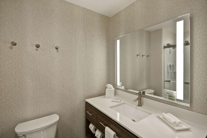 King Studio Suite - Non-Smoking image 2