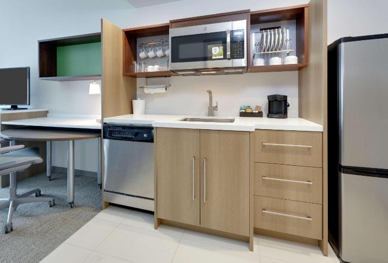 King Suite - Mobility Access/Non-Smoking image 1