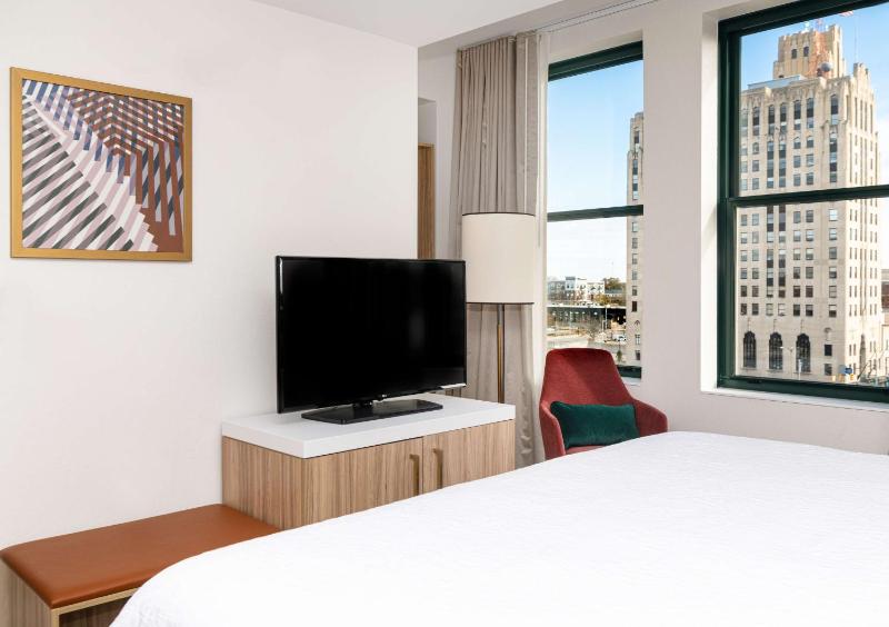 King Room image 1