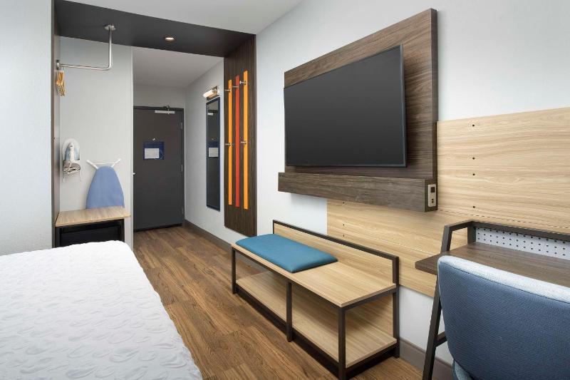 King Room image 1
