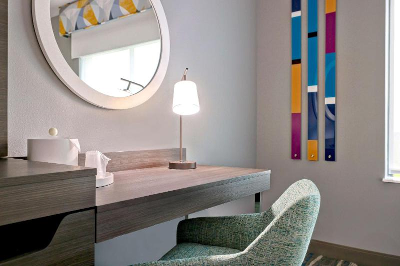 King Room image 4