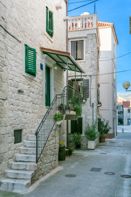 Seaside holiday house Kastel Novi Kastela - 22292 - image 5