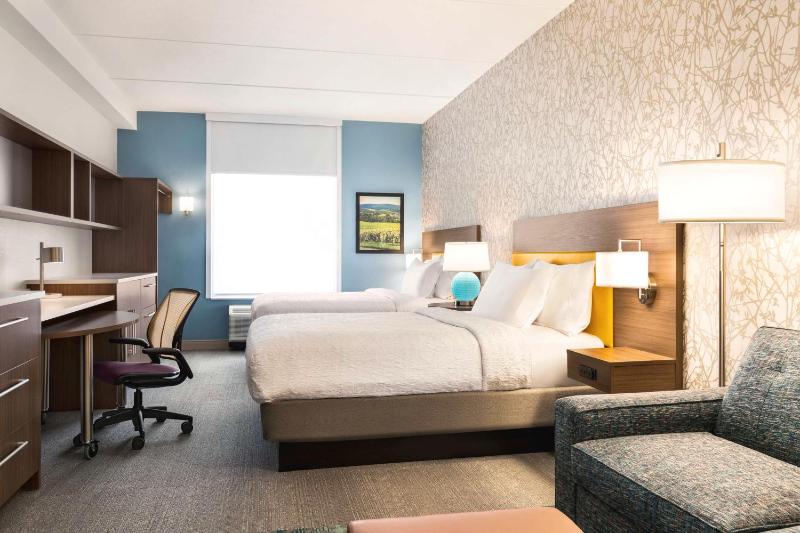 Studio Suite with Two Queen Beds image 1