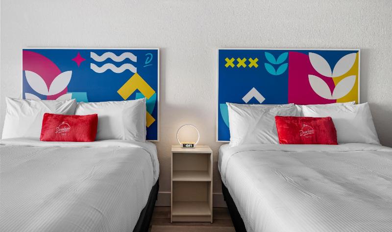 Queen Room with Two Queens Beds, Non-Smoking image 4